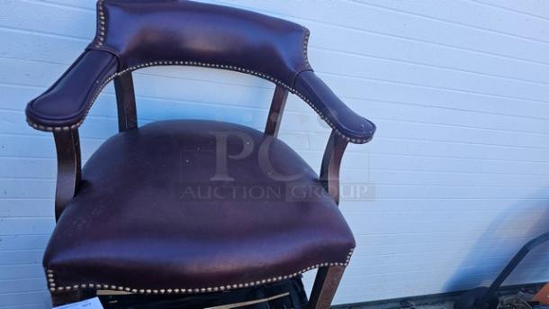 Chair - Image 3 of 3