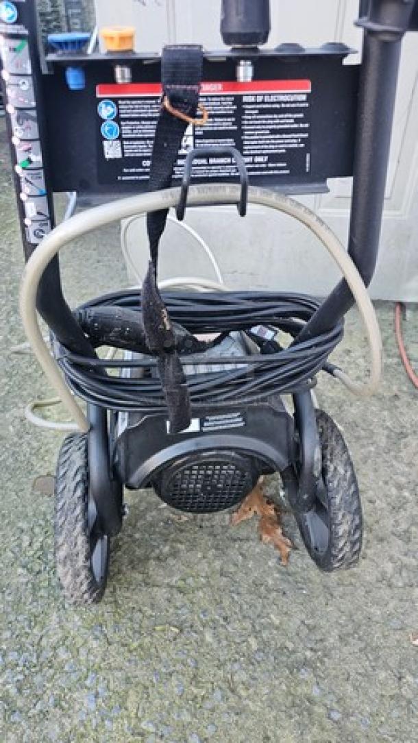 Two Power Washers! (2xBID) *One is complete and one is missing parts* - Image 7 of 8