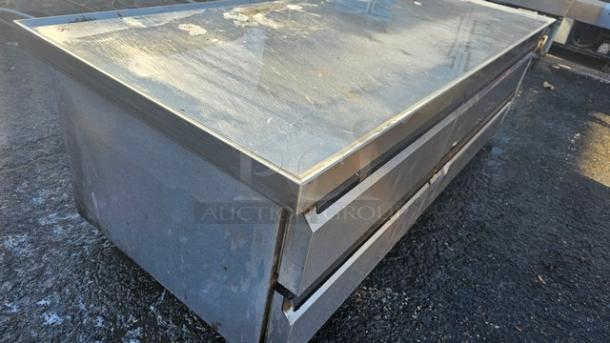 Commercial Stainless Steel Chef Base. Needs Cleaned Has a few dents on the front *See Pictures* Was working when removed - Image 5 of 7