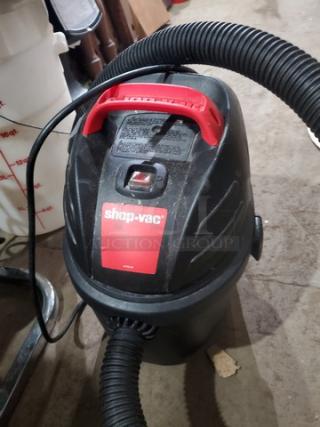 Shop-Vac 2.5 Gallon Wet/Dry Portable Vacuum