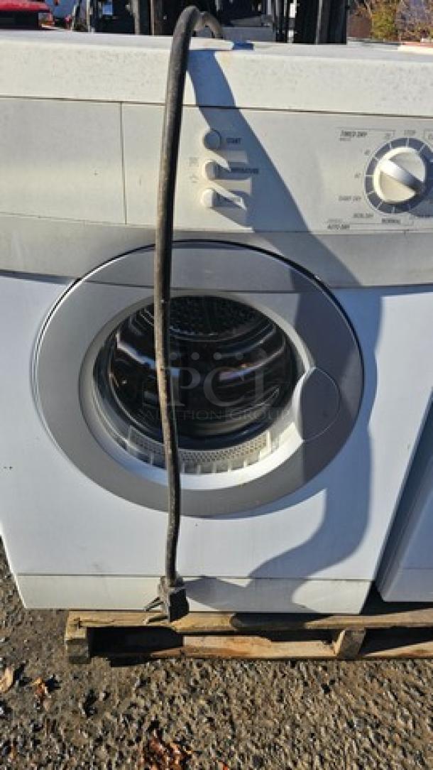 Whirlpool Washer & Dryer Set. Was working when removed. - Image 5 of 6