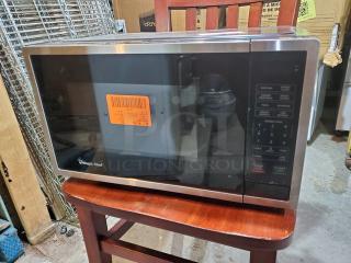 Magic Chef Microwave. Great Condition