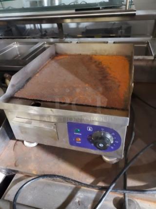 14" x 15.5" Electric Countertop Griddle. 110V, 60Hz, 1.5 kw