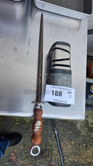 2 Miscellaneous Knife Sharpeners (2xBid)