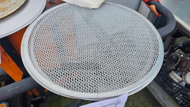 3 Pizza Screens (3xBid) - Image 1 of 2