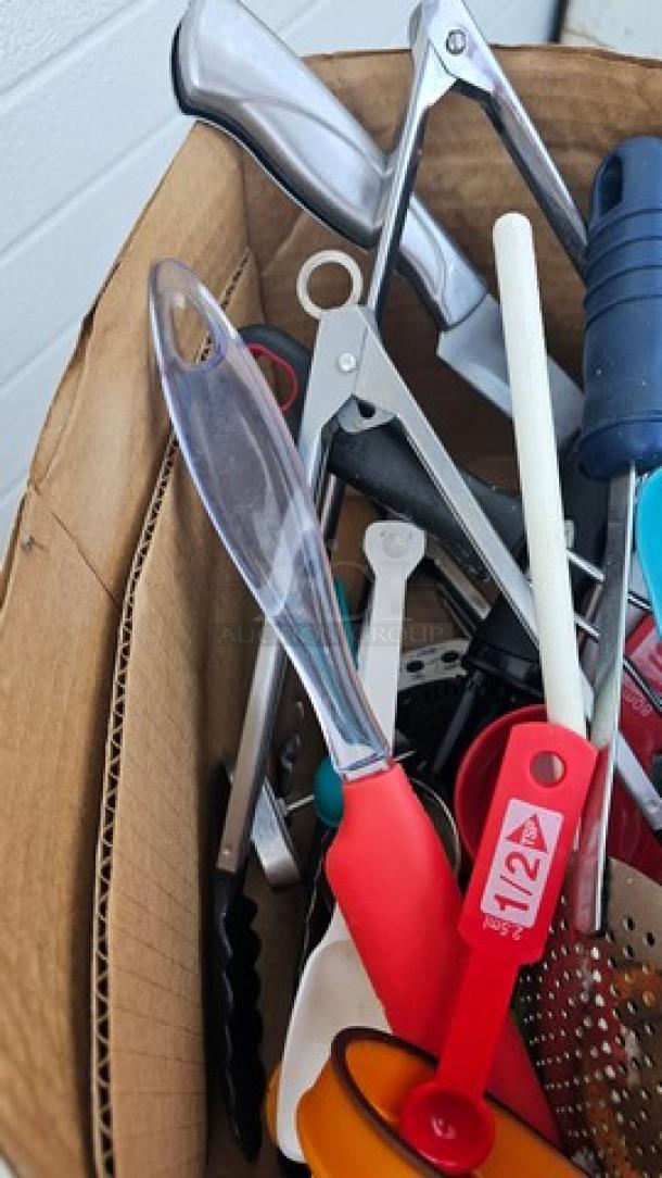 Lot of Miscellaneous Kitchenware - Image 2 of 3