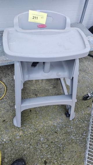 Rubbermaid High Chair