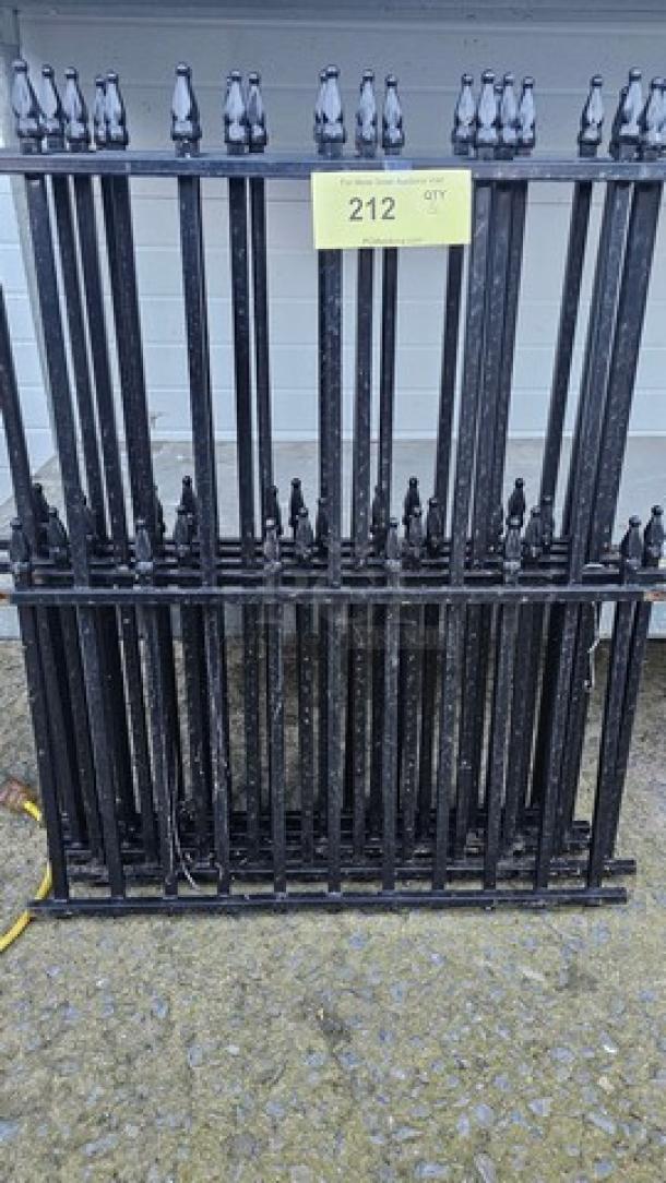 Small Fence. 5 Sections. (5xBid) - Image 3 of 3