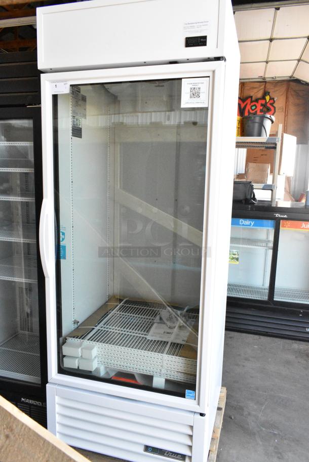 BRAND NEW SCRATCH AND DENT! 2024 True TSCI-600R-G-PH Metal Commercial Single Door Reach In Cooler Merchandiser w/ Poly Coated Racks. 115 Volts, 1 Phase. Tested and Working! - Image 2 of 6