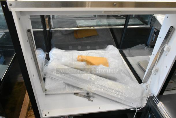 BRAND NEW SCRATCH AND DENT! Federal SGD3648 Metal Commercial Dry Display Case Merchandiser. 120 Volts, 1 Phase. - Image 5 of 6