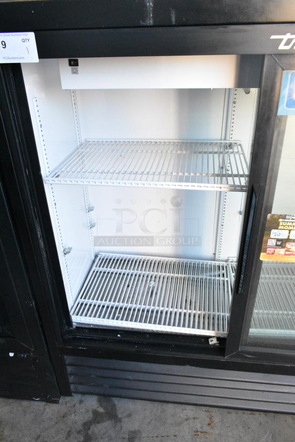 2020 True GDM-41SL-48-HC-LD Metal Commercial 2 Door Reach In Cooler Merchandiser w/ Poly Coated Racks. 115 Volts, 1 Phase. Tested and Working! - Image 4 of 6