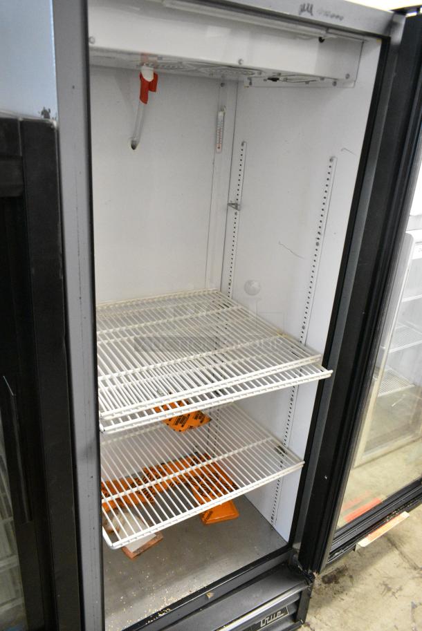 2016 True GDM-12-HC-LD Metal Commercial Single Door Reach In Cooler Merchandiser w/ Poly Coated Racks. 115 Volts, 1 Phase. Tested and Working! - Image 3 of 5