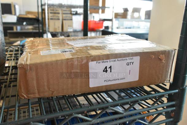 BRAND NEW SCRATCH AND DENT! Lot of 72 267030008 Choice Bethany 8 1/2" Stainless Steel Dinner Knife - Image 3 of 5