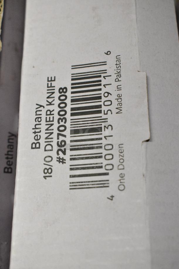 BRAND NEW SCRATCH AND DENT! Lot of 72 267030008 Choice Bethany 8 1/2" Stainless Steel Dinner Knife - Image 5 of 5