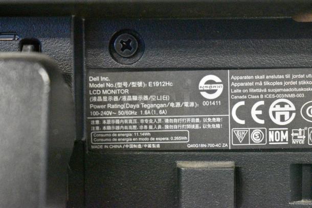 3 Various Computer Monitors Including Dell E1912Hc, Dell E2009Wt, HP LE1711. 3 Times Your Bid! - Image 3 of 7