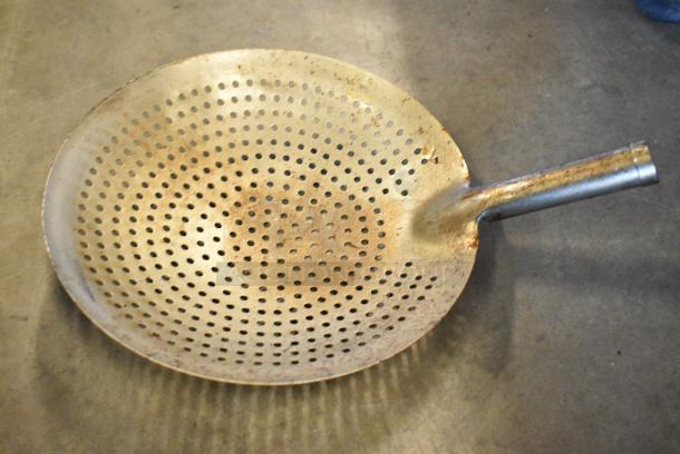 5 Metal Items Including Wok and Strainers. Includes 15x22x6. 5 Times Your Bid! - Image 5 of 6