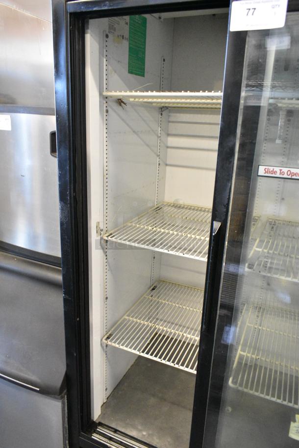 True GDM-33 Metal Commercial 2 Door Reach In Cooler Merchandiser w/ Poly Coated Racks. 115 Volts, 1 Phase. Tested and Working! - Image 3 of 5
