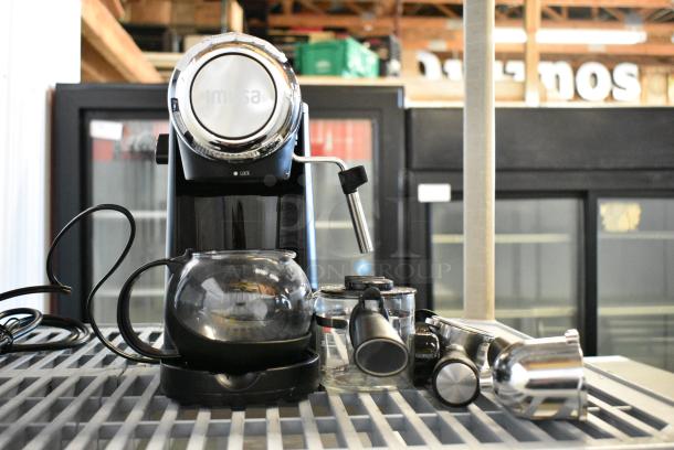BRAND NEW SCRATCH AND DENT! Imusa GAU-18217 Countertop Espresso Machine w/ 2 Portafilters. 120 Volts, 1 Phase. - Image 2 of 8