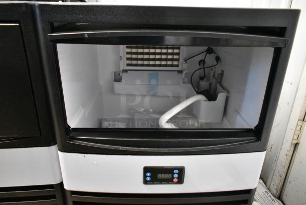 BRAND NEW SCRATCH AND DENT! Hoocoo HCIM-40 Stainless Steel Commercial Undercounter Self Contained Ice Machine. 115 Volts, 1 Phase. - Image 3 of 7