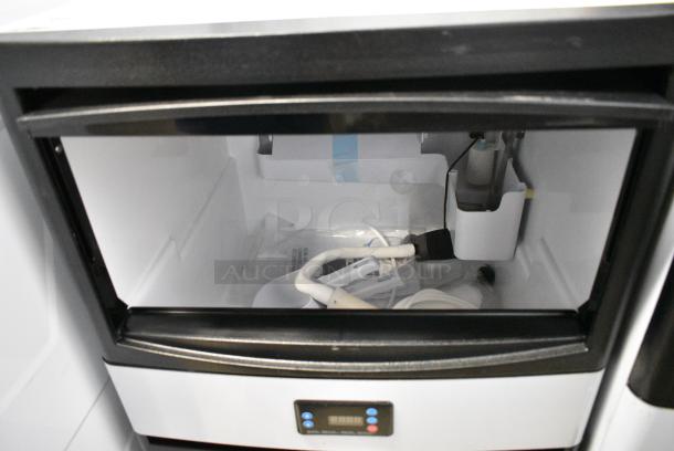 BRAND NEW SCRATCH AND DENT! Hoocoo HCIM-40 Stainless Steel Commercial Undercounter Self Contained Ice Machine. 115 Volts, 1 Phase. - Image 3 of 8