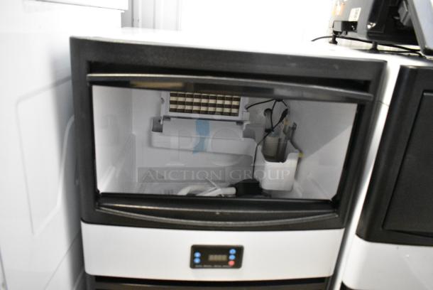 BRAND NEW SCRATCH AND DENT! Hoocoo HCIM-40 Stainless Steel Commercial Undercounter Self Contained Ice Machine. 115 Volts, 1 Phase. - Image 4 of 8