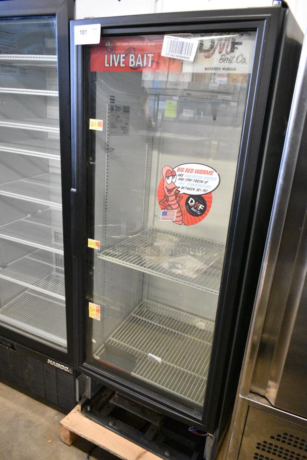 True GDM-12-HC-LD Metal Commercial Single Door Reach In Cooler Merchandiser w/ Poly Coated Racks. 115 Volts, 1 Phase. Tested and Working! - Image 4 of 6