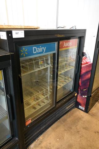True GDM-41SL-54-LD Metal Commercial 2 Door Reach In Cooler Merchandiser. 115 Volts, 1 Phase. Tested and Working!
