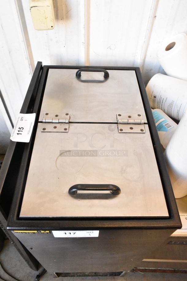 Silver King SKFS2 Stainless Steel Commercial Chest Freezer w/ Center Hinge Lid. 115 Volts, 1 Phase. Tested and Working! - Image 3 of 6
