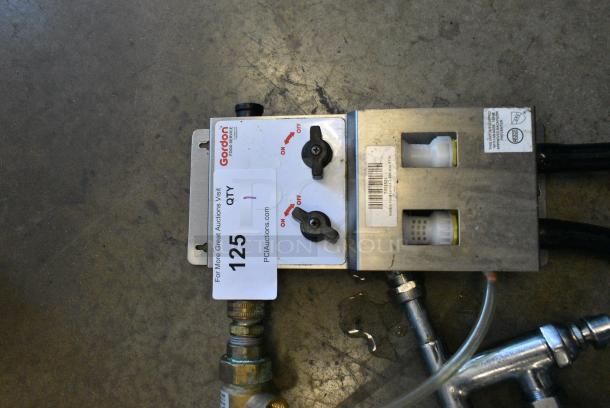 Metal Faucet w/ Spray Nozzle - Image 5 of 6