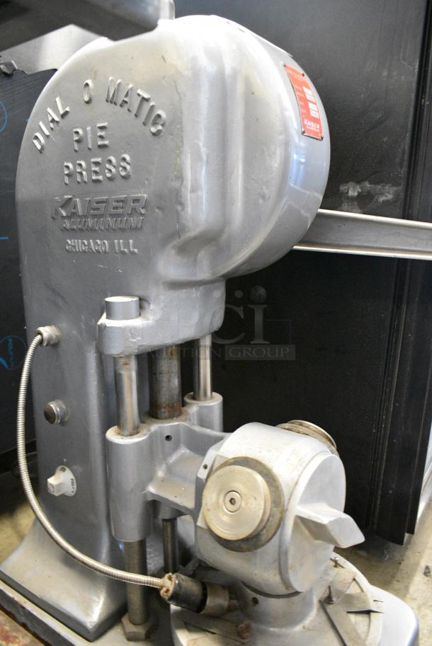 Kaiser D-300 Metal Commercial Countertop Manual Pie Press. 115 Volts, 1 Phase. - Image 2 of 4