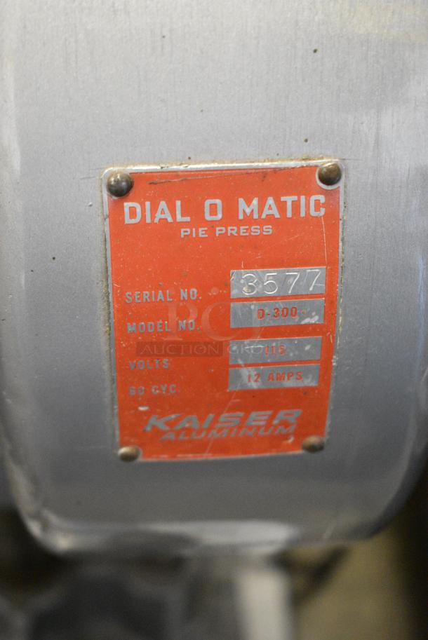 Kaiser D-300 Metal Commercial Countertop Manual Pie Press. 115 Volts, 1 Phase. - Image 4 of 4