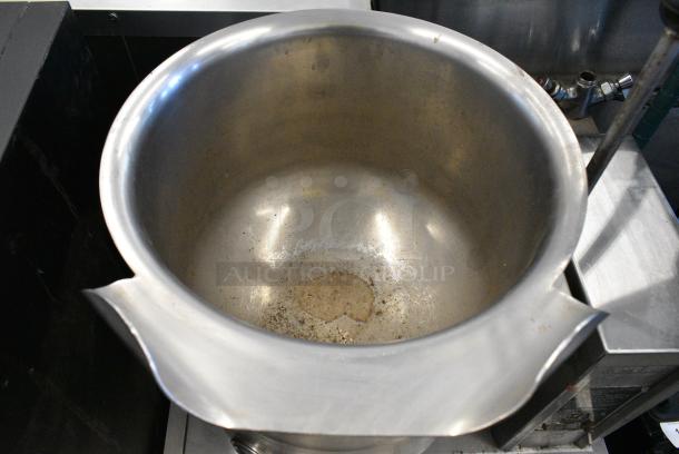 Cleveland KET-6T Stainless Steel Commercial Electric Powered 6 Quart Steam Kettle Tilting Kettle on Stand. 208 Volts, 3 Phase. - Image 6 of 8