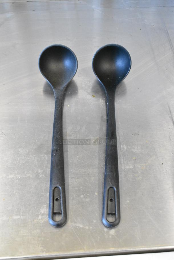 ALL ONE MONEY! Lot of Clear Bowls and Black Poly Utensils. - Image 4 of 4