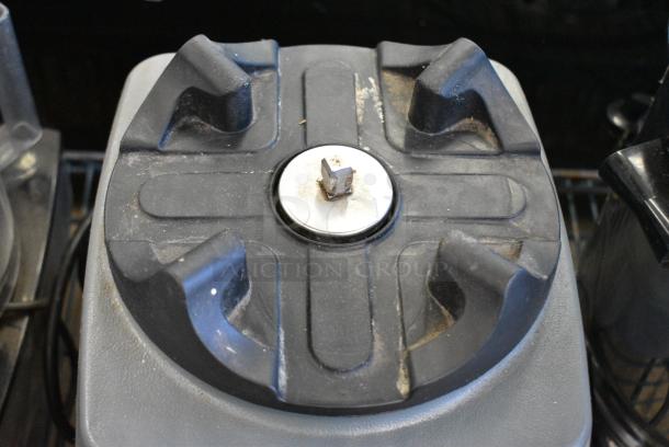 Waring CB15N Metal Countertop Blender Base. 115 Volts, 1 Phase. Tested and Working! - Image 4 of 5