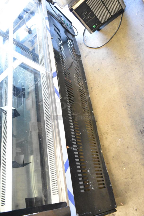 LIKE NEW! Gedun Metal Commercial Floor Style Deli Display Case Merchandiser on Commercial Casters. 208 Volts, 1 Phase. - Image 8 of 9