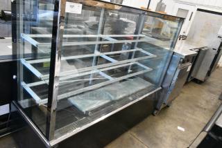 LIKE NEW! Gedun Metal Commercial Floor Style Deli Display Case Merchandiser on Commercial Casters.  208 Volts, 1 Phase.
