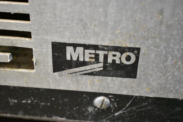Metro HM2000 Stainless Steel Commercial Heated Holding Cabinet on Commercial Casters. Tested and Working! - Image 5 of 9