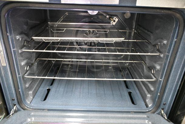 BRAND NEW SCRATCH AND DENT! Whirlpool Stainless Steel Commercial Natural Gas Powered 4 Burner Range w/ Convection Oven. - Image 6 of 6