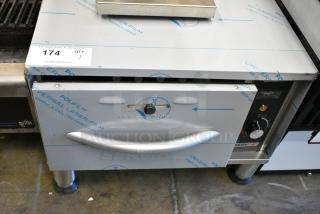 BRAND NEW SCRATCH AND DENT! 2024 ServIt 423WDNFS1 Stainless Steel Commercial Countertop Single Drawer Warming Drawer. 120 Volts, 1 Phase. Tested and Working!