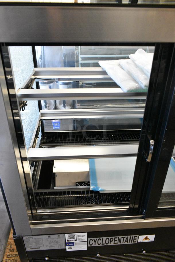 BRAND NEW SCRATCH AND DENT! Avantco 193BC72HCB Stainless Steel Commercial Floor Style Deli Display Case Merchandiser. 115 Volts, 1 Phase. Tested and Working! - Image 4 of 8