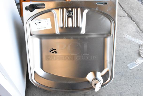 BRAND NEW SCRATCH AND DENT! Elkay Stainless Steel Wall Mount Water Fountain - Image 2 of 5