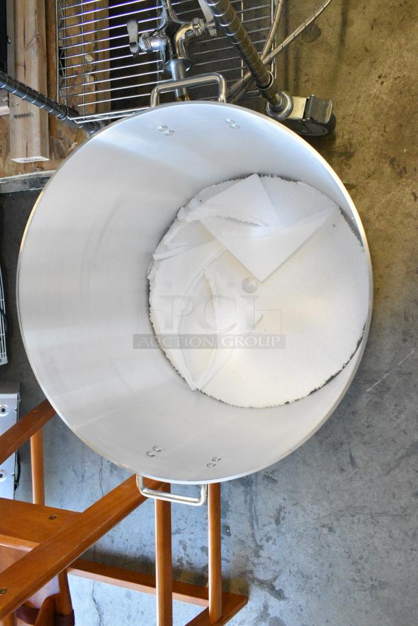 BRAND NEW SCRATCH AND DENT! Metal Stock Pot. - Image 3 of 3