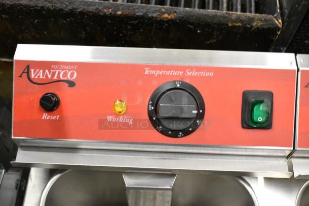 BRAND NEW SCRATCH AND DENT! 2024 Avantco 177F202 Stainless Steel Commercial Countertop Electric Powered 2 Bay Fryer w/ 2 Metal Fry Baskets and 2 Lids. 208-240 Volts, 1 Phase. - Image 5 of 6