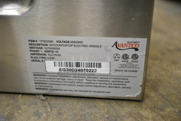 BRAND NEW SCRATCH AND DENT! Avantco 177EG30N Stainless Steel Commercial Countertop Electric Powered 2 Bay Fryer w/ 2 Metal Fry Baskets. 208-240 Volts, 1 Phase. - Image 8 of 8