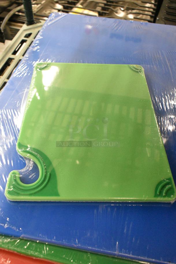 6 BRAND NEW SCRATCH AND DENT! Various Cutting Boards Including San Jamar CBG912GN, Winco CBBU-1824, Winco CBGR-1824, Winco CBRD-1824, Winco CBWT-1824, . 6 Times Your Bid! - Image 2 of 11