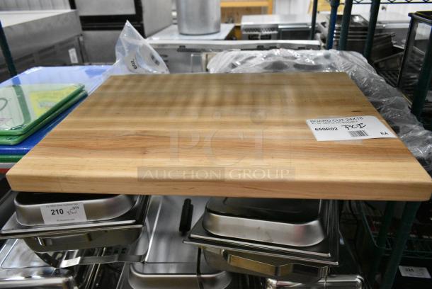 3 BRAND NEW SCRATCH AND DENT! Items Including 473SSFRY12 Vigor SS1 Series 12" Stainless Steel Fry Pan with Aluminum-Clad Bottom and Helper Handle, 650R02 John Boos & Co. R02 24" x 18" x 1 1/2" Reversible Maple Wood Cutting Board with Hand Grips, Metal Colander. 3 Times Your Bid! - Image 5 of 6