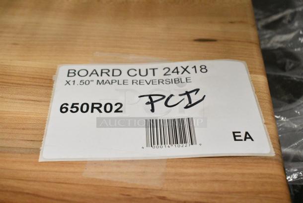 3 BRAND NEW SCRATCH AND DENT! Items Including 473SSFRY12 Vigor SS1 Series 12" Stainless Steel Fry Pan with Aluminum-Clad Bottom and Helper Handle, 650R02 John Boos & Co. R02 24" x 18" x 1 1/2" Reversible Maple Wood Cutting Board with Hand Grips, Metal Colander. 3 Times Your Bid! - Image 6 of 6