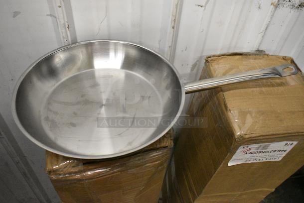 10 BRAND NEW SCRATCH AND DENT! Vigor 473SSFRY11 SS1 Series 11" Stainless Steel Fry Pan with Aluminum-Clad Bottom. 10 Times Your Bid! - Image 2 of 4