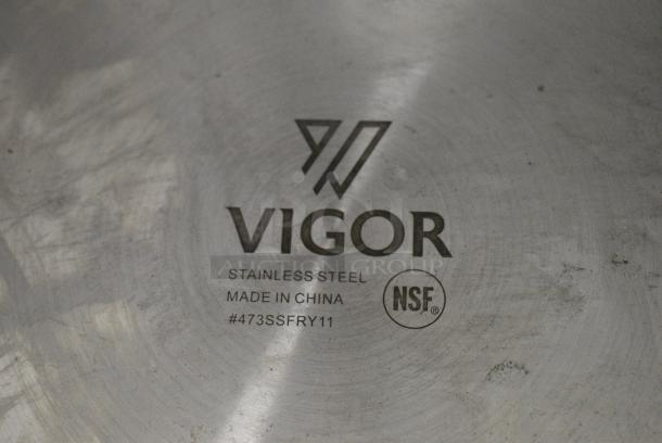 10 BRAND NEW SCRATCH AND DENT! Vigor 473SSFRY11 SS1 Series 11" Stainless Steel Fry Pan with Aluminum-Clad Bottom. 10 Times Your Bid! - Image 4 of 4