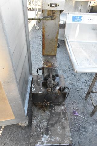 Pitco Frialator Metal Oil Filtration System.
